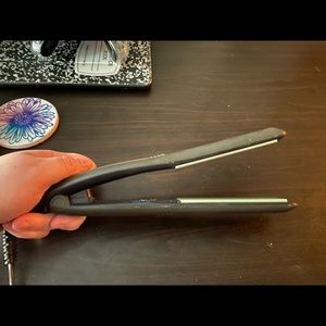 USED Wet 2 Straight Remington straightener